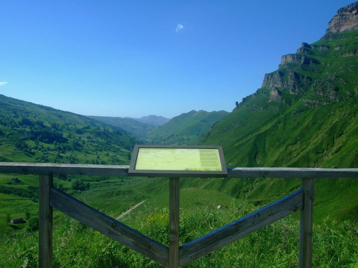 Las Hayucas San Roque de Ríomiera المظهر الخارجي الصورة